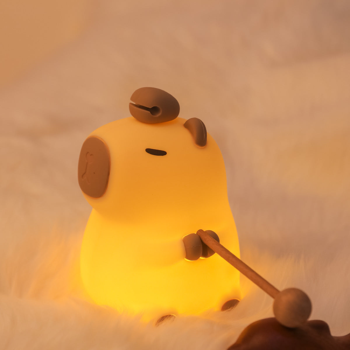 Capivara com Flor - Luminária LED Noturna
