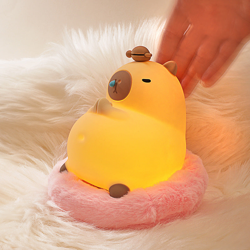 Capivara Ronquenta - Luminária LED Noturna